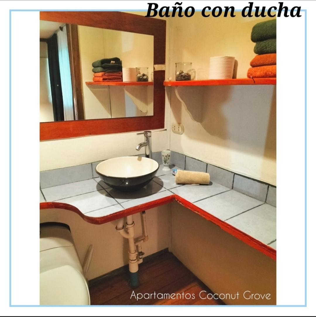 Cabinas Coconut Grove Puerto Viejo de Talamanca ภายนอก รูปภาพ